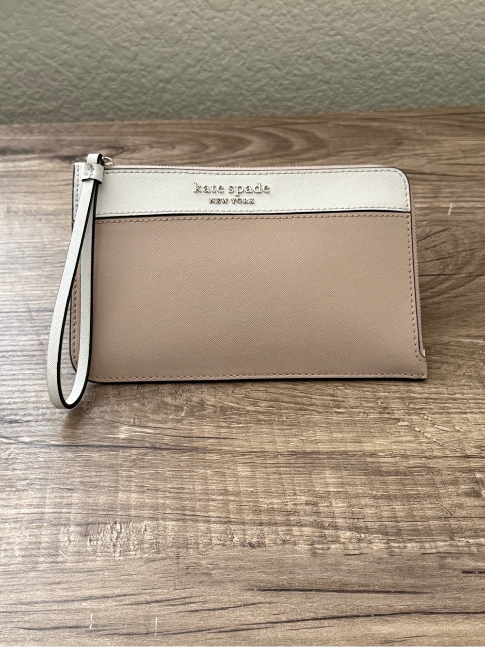 kate spade Two-Tone Blush & White Wristlet